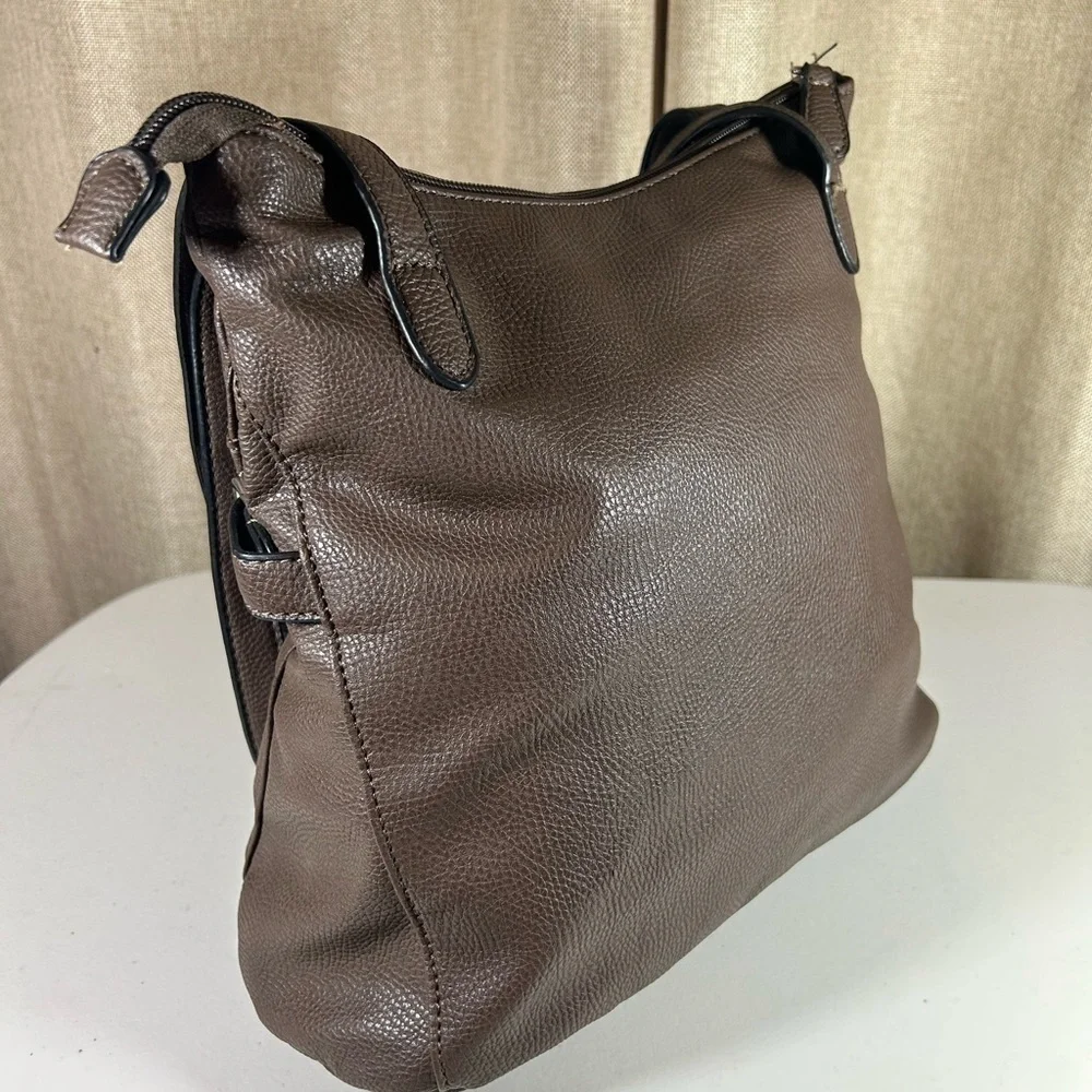 Jaclyn Smith brown shoulder bag
